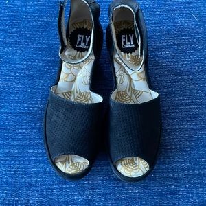 FLY London Yake Wedge Sandal